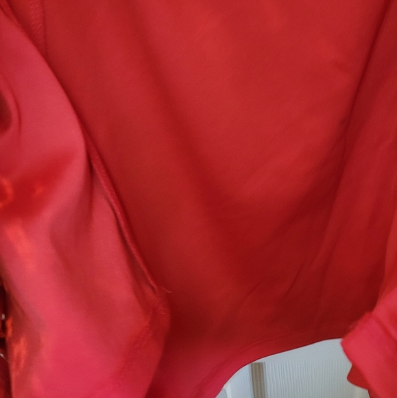 EUC red lace sweetheart neckline fittd tank top - Picture 6 of 9